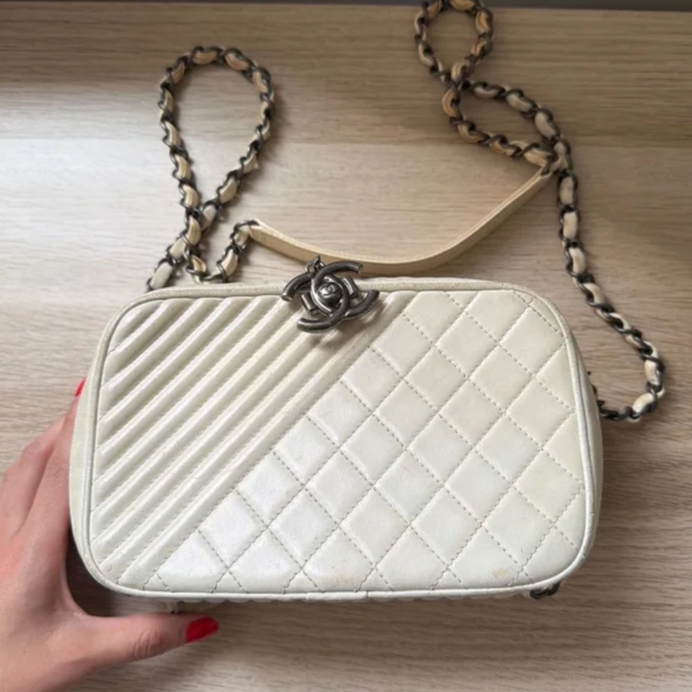CHANEL Coco boy leather handbag